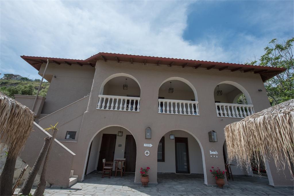 The Beach House - Apartments & Studios (Adults Only) Afytos Exterior photo